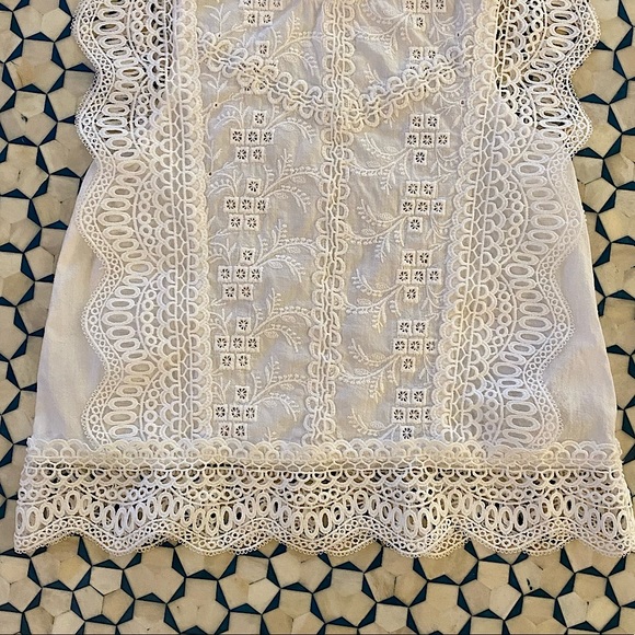 Zara White Top with Lace Detail size 8 - Picture 3 of 6